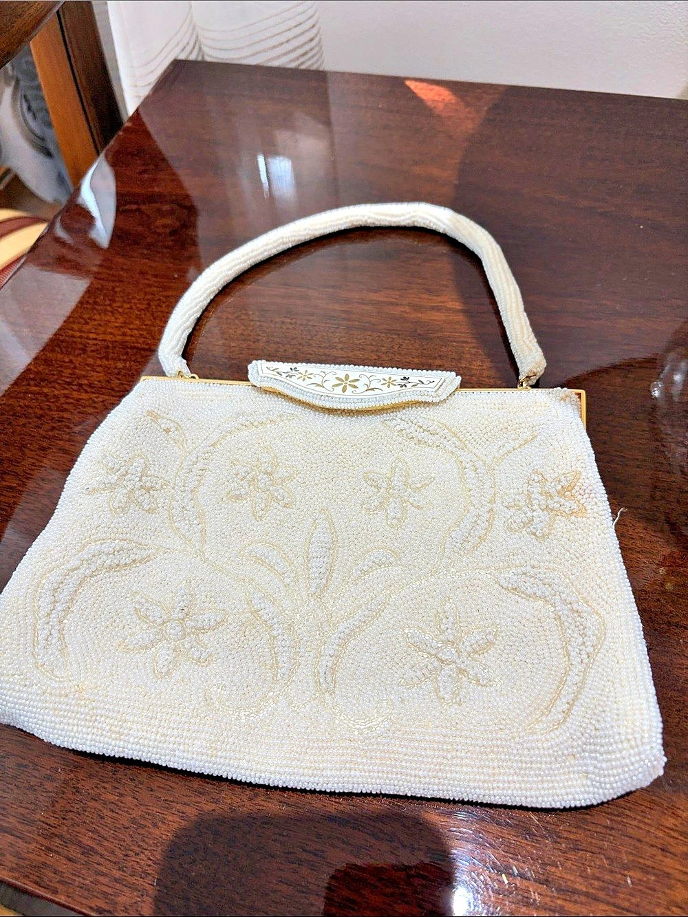 Vintage original Beaded Floral Frame Clutch in White
